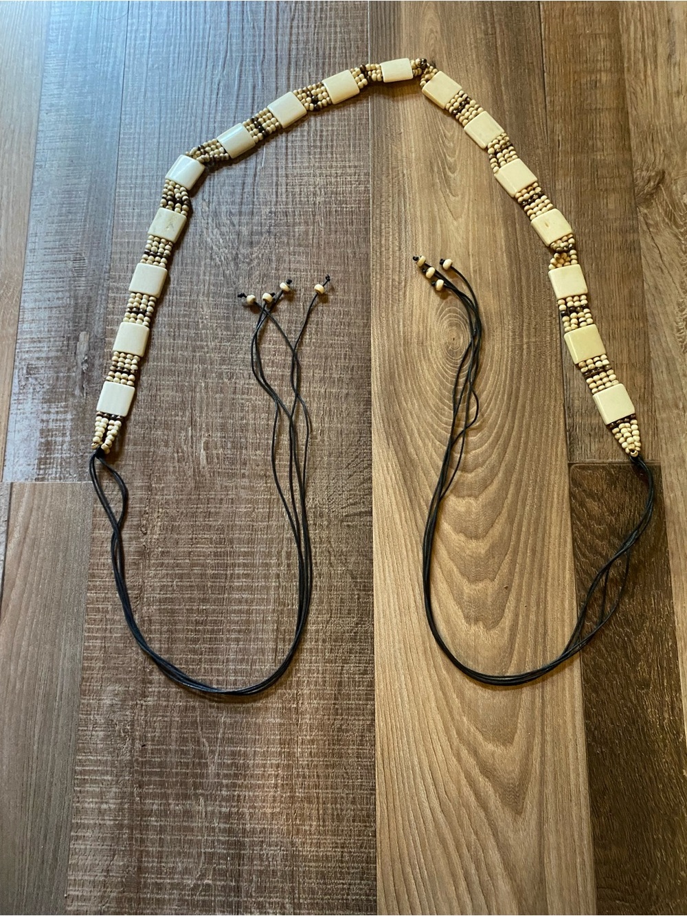 Source Unknown Ivory and Brown Beaded Adjustable Waist Belt VINTAGE
